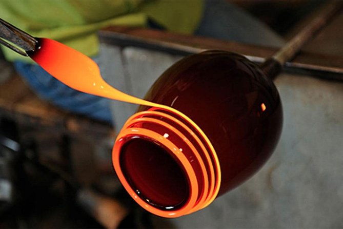 molten-glass-magic-glassblowing-class-private