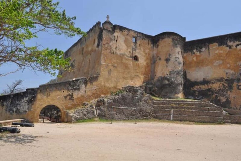 Mombasa: 4-Dayhoneymoon Tour at Diani Beach and Shimba Hills - The Itinerary Breakdown: What You Can Expect
