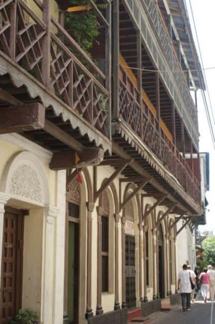 Mombasa: City, Fort Jesu, Old Town and Spice Market Tour - Who Is This Tour Best For?
