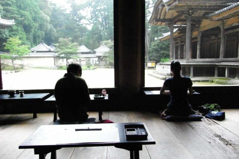 moment-of-zen-last-samurai-temple-mountaintop-walking-tour