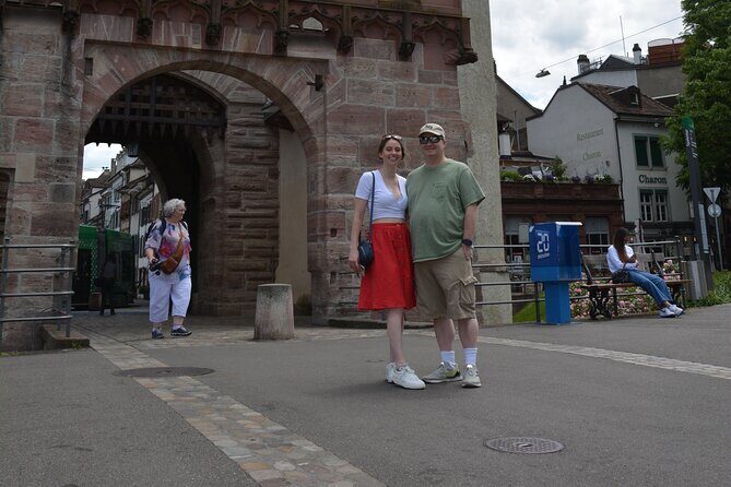 Moments in Basel: Personalized Tour & Photo Session - Street Art & Murals