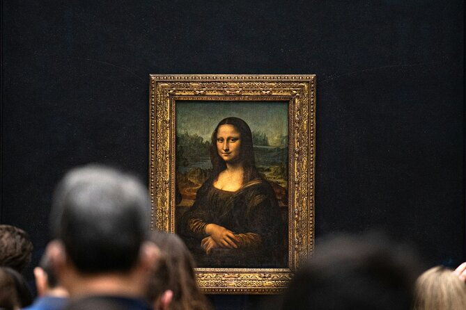 mona-lisa-and-treasures-louvre-museum-experience-6-people-max
