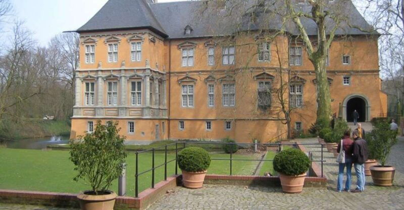 monchengladbach-castles-of-niederrhein-guided-segway-tour