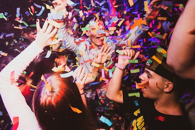 mondays-like-fridays-girls-3-free-drinks-admission-ticket