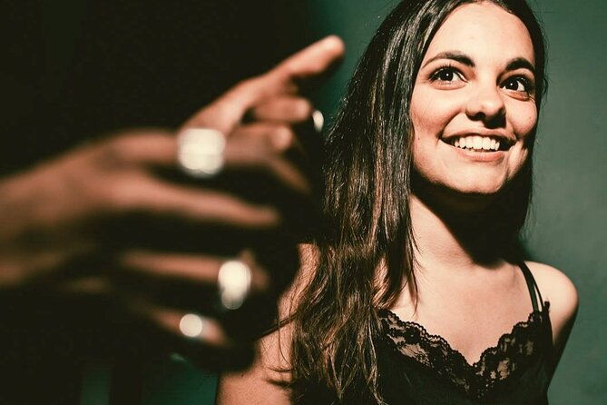 mondays-like-fridays-girls-3-free-drinks-admission-ticket