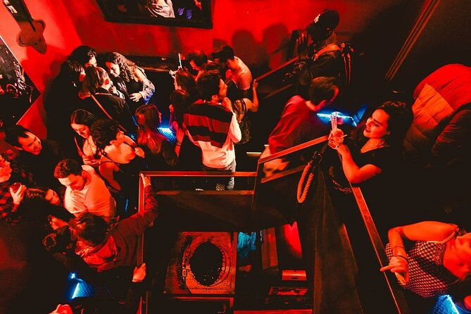 mondays-like-fridays-girls-3-free-drinks-admission-ticket