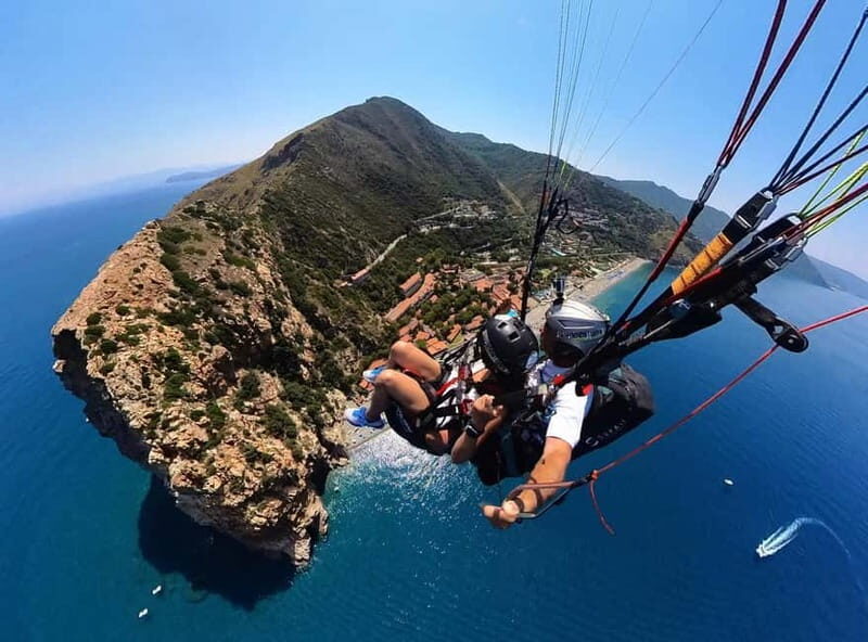 Mondello: Tandem paragliding flight - What Is the Mondello Tandem Paragliding Flight?