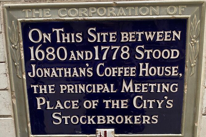 money-and-power-in-the-city-sightseeing-tour