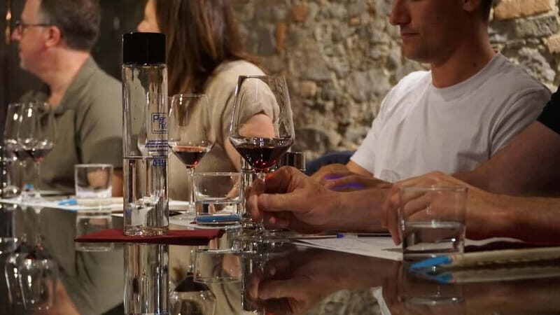 Monforte d'Alba: Wine and Chocolate Tasting Experience - Exploring the Details of the Tour