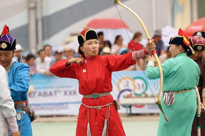 Mongolian Naadam Festival and Gobi Desert 10-Day Cultural Tour - Day 7: Flaming Cliffs & Petroglyphs