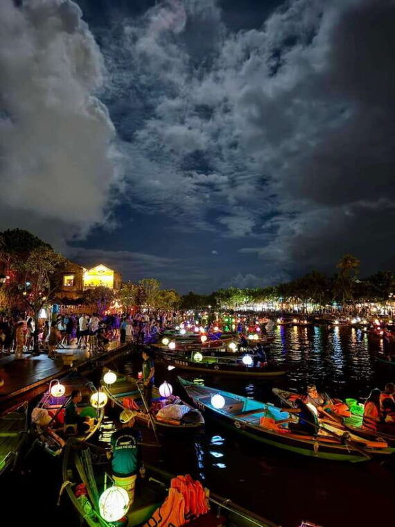 monkey-mountains-marble-mountains-hoi-an-night-experience