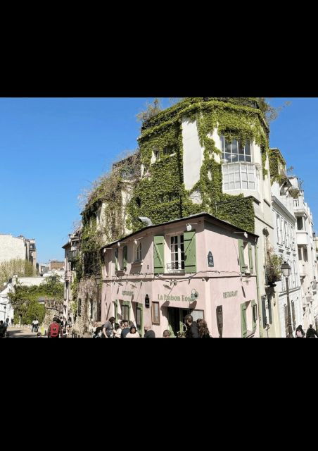 monmarte-walking-tour-french-perfumery-experience