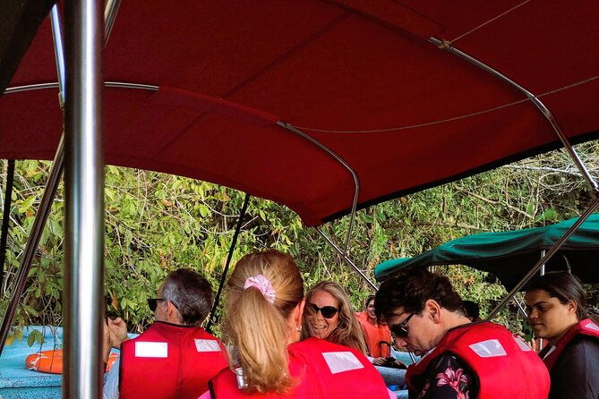 mono-island-and-panama-canal-trail-tour
