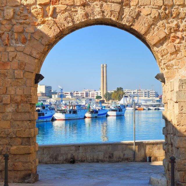 monopoli-city-highlights-walking-tour-with-tasting