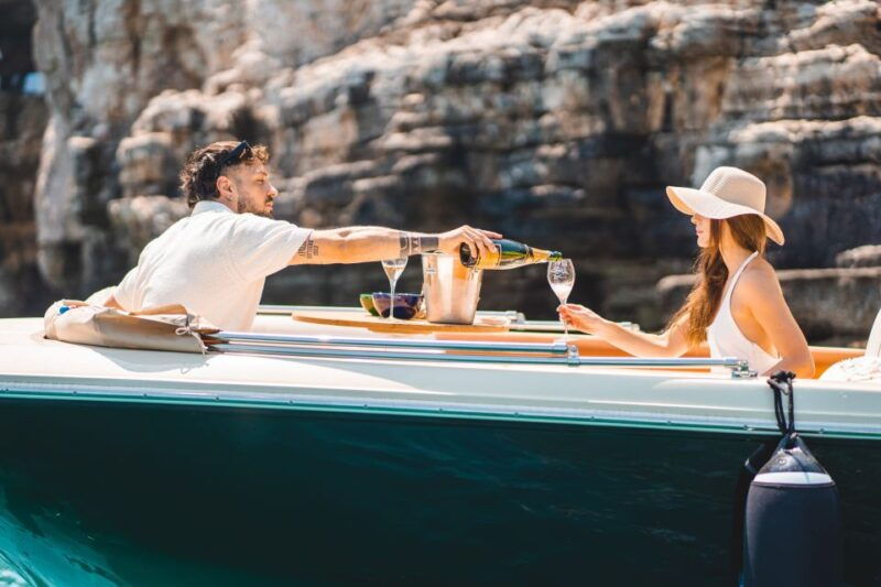 monopoli-private-sightseeing-speedboat-tour-with-champagne