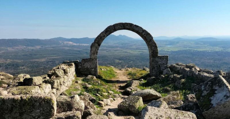 Monsanto (TV Game of Thrones): Private Day Tour from Lisbon - The Bottom Line: Who Is This Tour Perfect For?