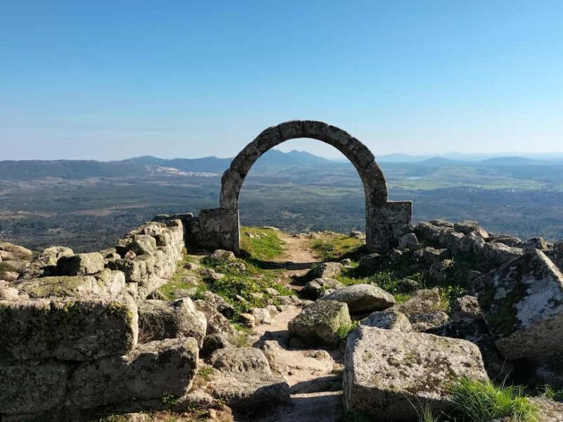 Monsanto (TV Game of Thrones): Private Day Tour from Lisbon - FAQs