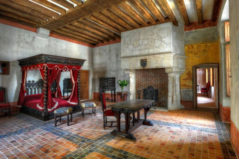 mont-saint-michel-chateaux-country-3-day-tour-from-paris