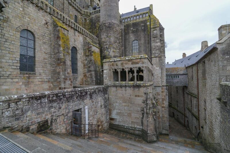 mont-saint-michel-departure-from-le-havre-deauville-honfleur