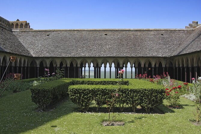 mont-saint-michel-guided-day-trip-with-hotel-pickup