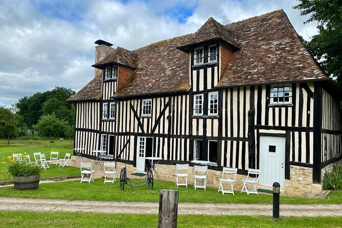mont-saint-michel-small-group-by-minivan-from-paris-with-calvados