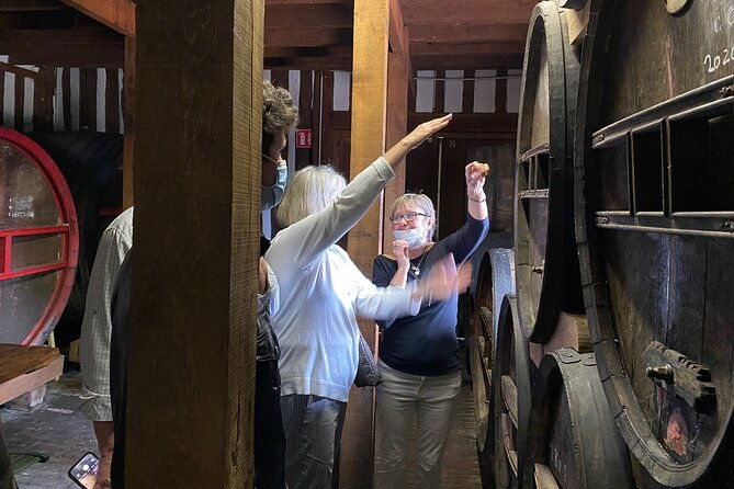 mont-saint-michel-small-group-by-minivan-from-paris-with-calvados