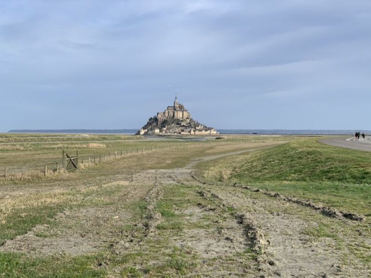 mont-saint-michel-walking-tour-optional-abbey-ticket