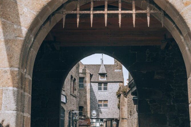mont-st-michel-shared-tour-10-max-abbey-ticket-included