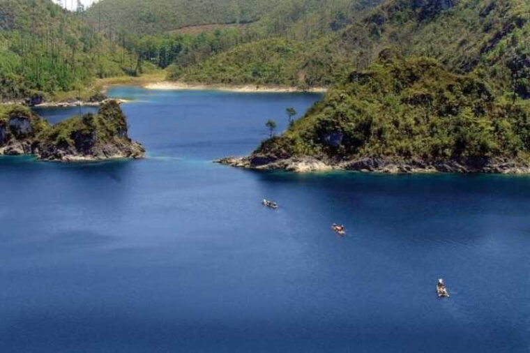 montebello-lakes-chiflon-waterfalls-from-san-cristobal