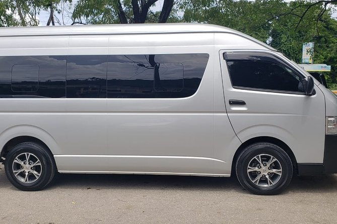 montego-bay-airport-mbj-royalton-negril