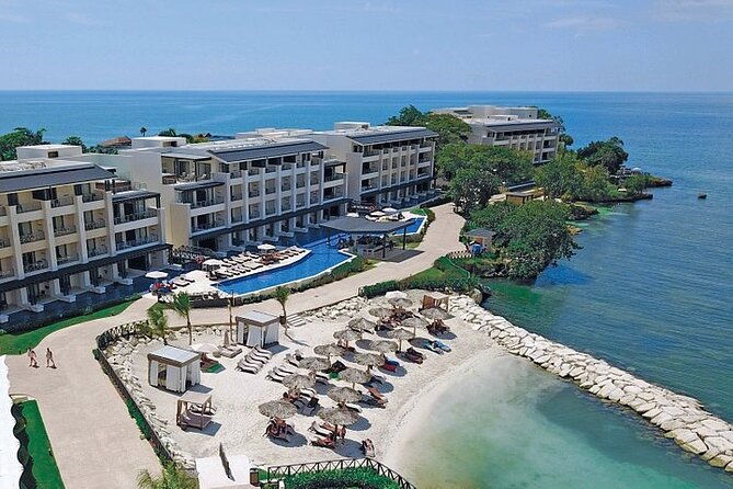 montego-bay-airport-private-taxi-to-royalton-negril