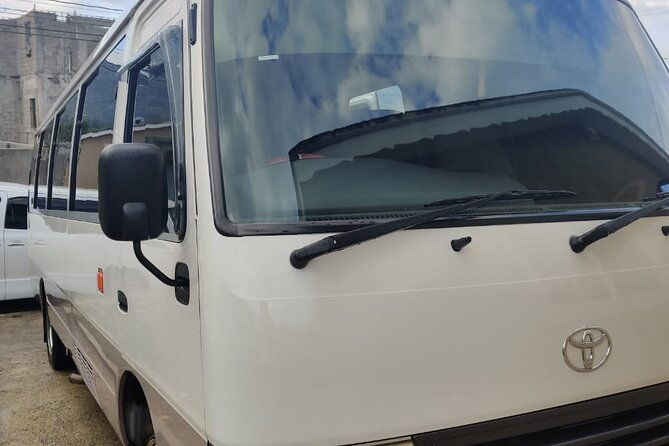 montego-bay-airport-transfer-to-hilton-rose-hall-2