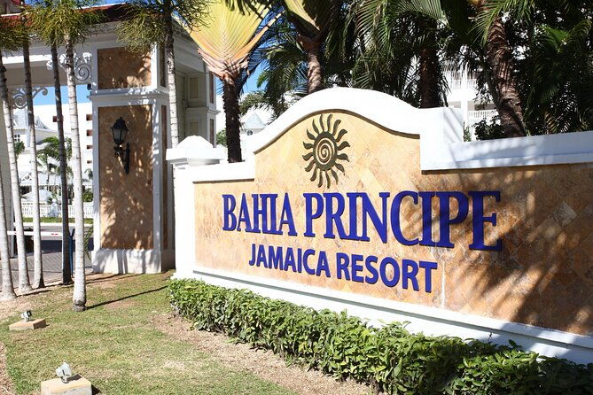 montego-bay-bahia-principe-grand-jamaica-private-airport-transfer