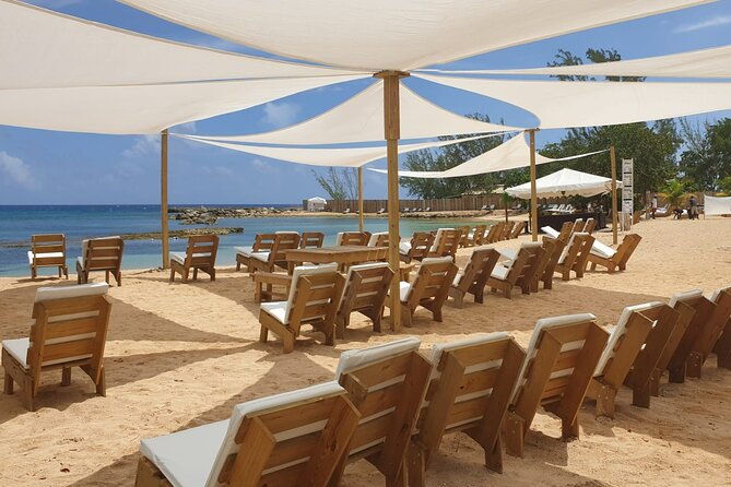 montego-bay-bamboo-beach-club-with-lunch-and-cocktails
