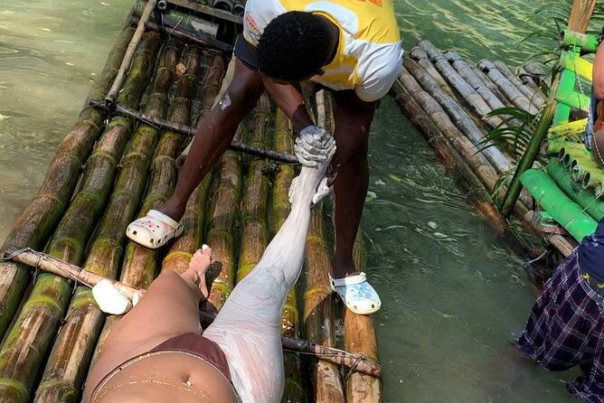 montego-bay-bamboo-rafting-tour-with-clear-kayak-photoshoot