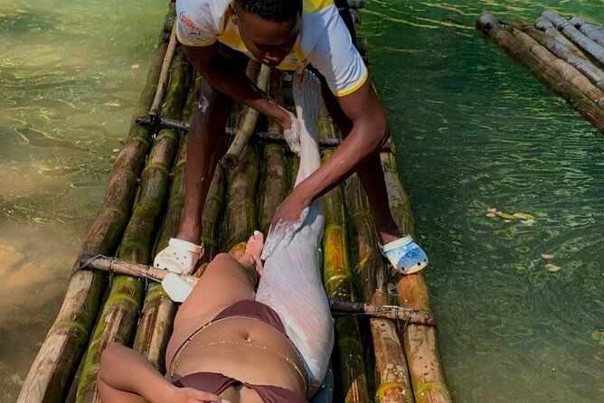 montego-bay-bamboo-rafting-tour-with-clear-kayak-photoshoot