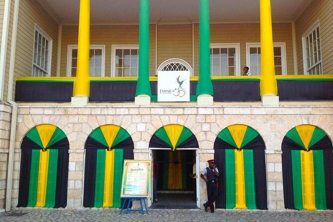 montego-bay-city-walk-and-mingle-tour