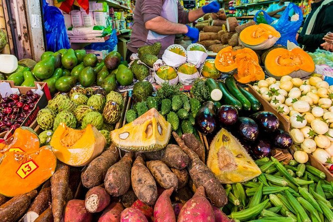 montego-bay-exotic-herbs-birds-and-animals-interaction-tour