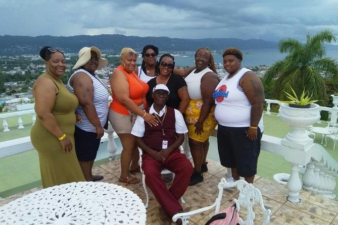 montego-bay-highlight-private-tour-shopping