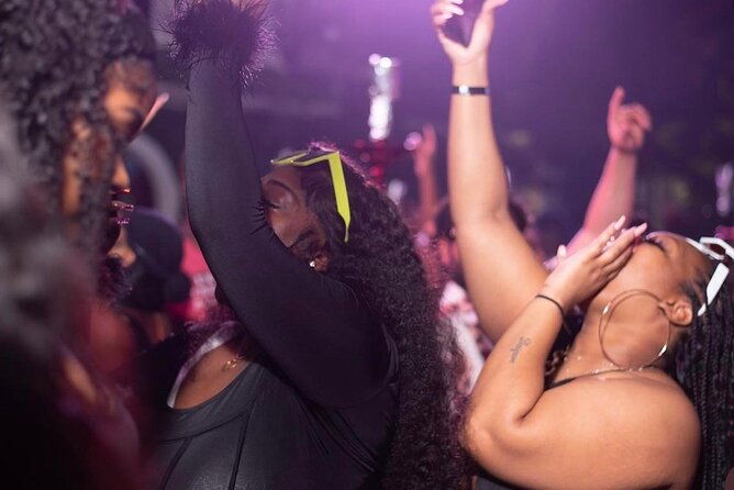 montego-bay-night-out-lounge2727-private-and-customize-transfer