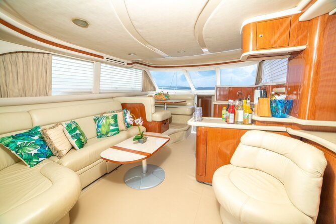 montego-bay-private-yacht-tour-with-open-bar-and-lunch