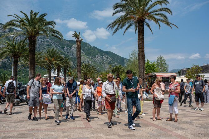 Montenegro: Bay of Kotor Day Trip from Dubrovnik English -Español - The Ultimate Guide to the Montenegro Bay of Kotor Day Trip