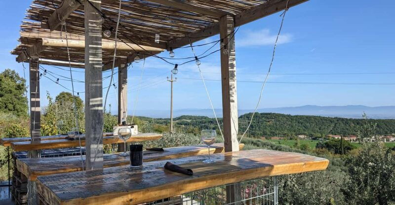 montepulciano-artisan-heroic-wine-tasting-at-the-terrace