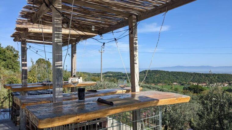 montepulciano-artisan-heroic-wine-tasting-at-the-terrace