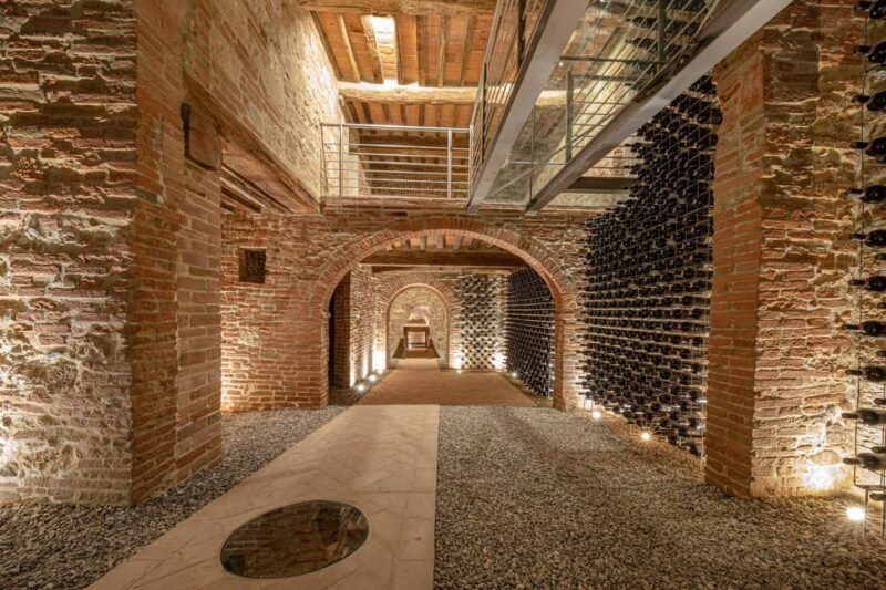 montepulciano-caveau-di-evelina-experience-3-old-vintages-tasting