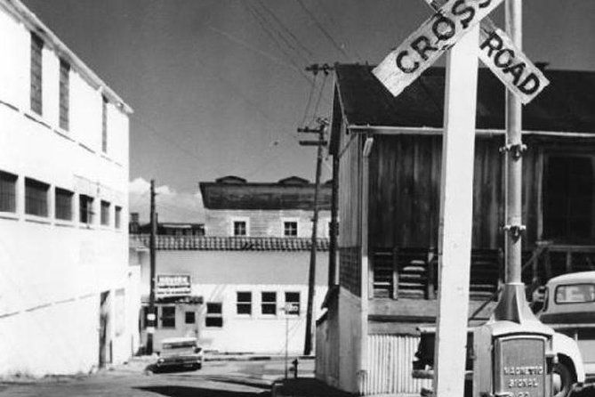 monterey-walking-tours-a-unique-cannery-row-experience