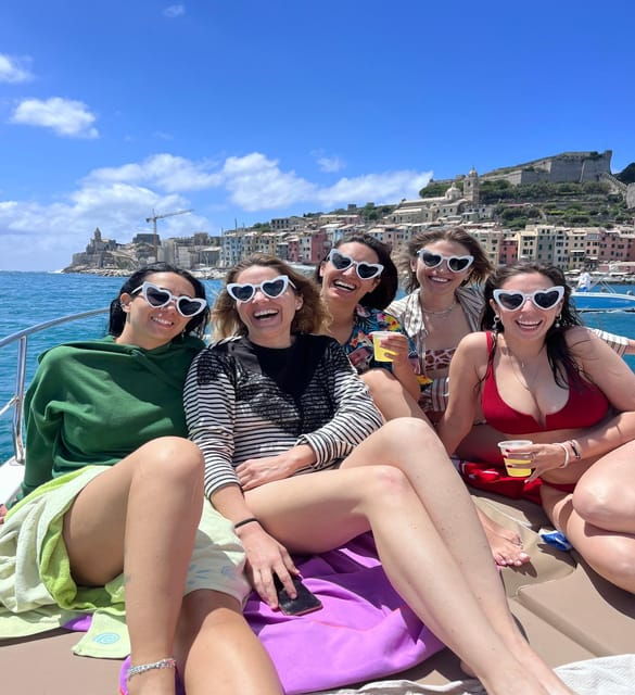 monterosso-cinque-terre-boat-tour-typical-food-day-sunset