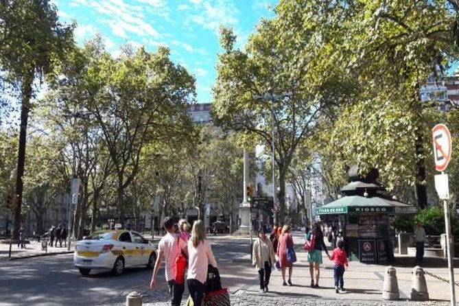 montevideo-private-city-tour-with-dinner-included-and-tango-show