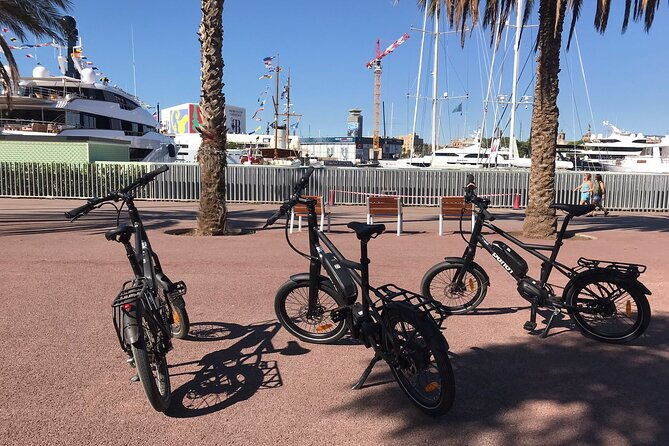 montjuic-electric-bike-tour-and-relaxing-sailing-trip