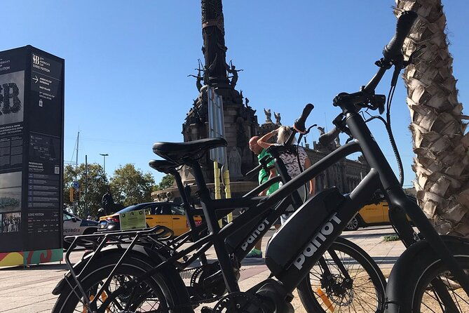 montjuic-electric-bike-tour-and-relaxing-sailing-trip